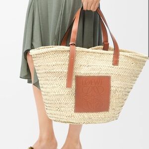 Loewe Large Classic Basket in palm leaf and calfskin Brand New! GWP